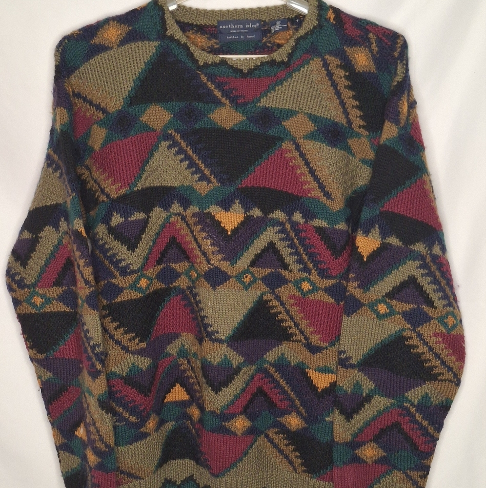 Northern Isles Hand Knit Sweater  Size LARGE